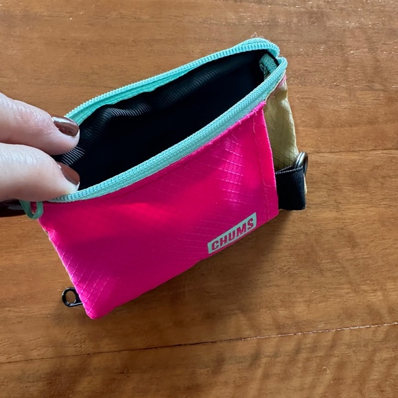 Chums Surfshorts Wallet - Pink Tan Aqua colorway - Picture 6 of 7